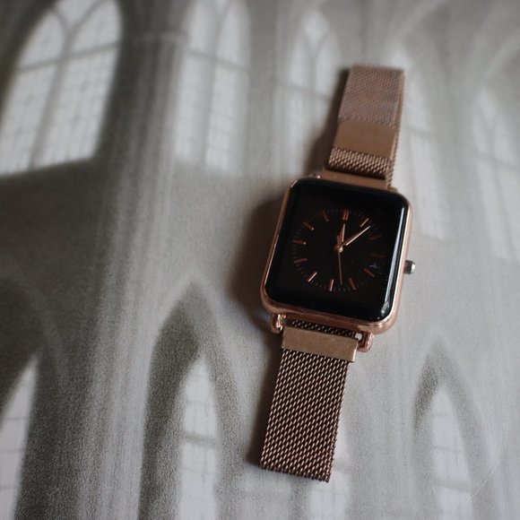 Accutime Rose Gold Analog Watch - Picture 4 of 6